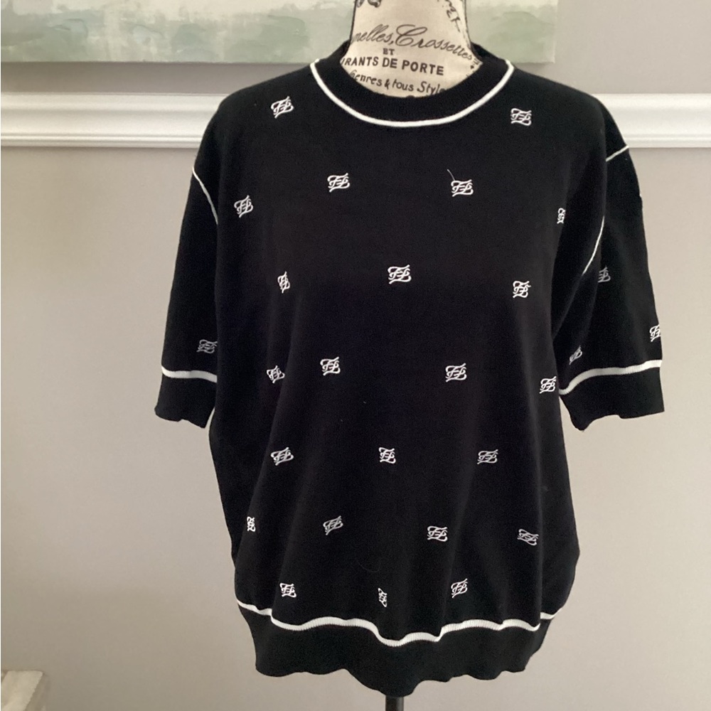 SHEIN Black Short-Sleeve Crewneck Sweater with White Trim